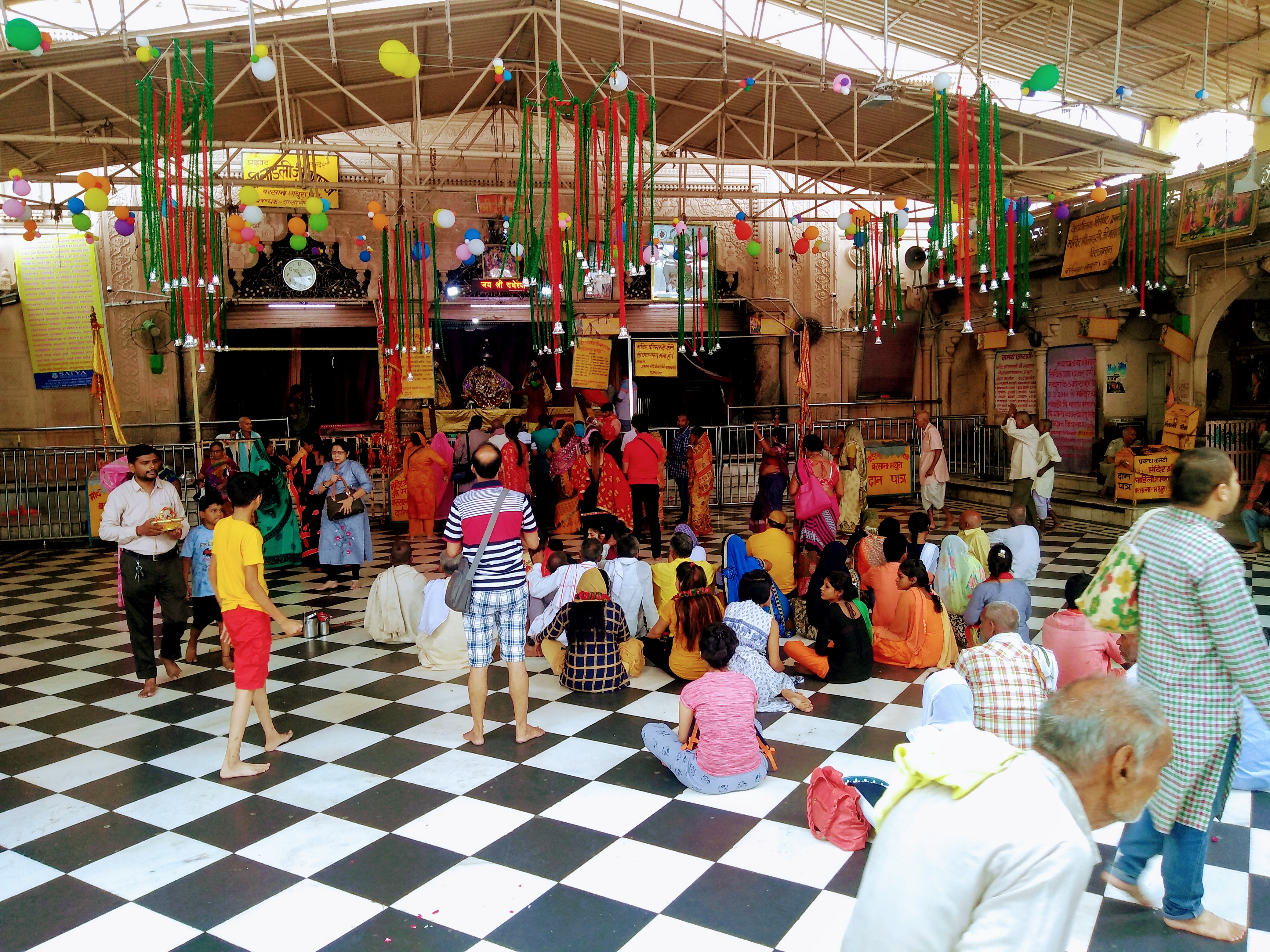 Śrī Rādhā Rānī Temple in Barsānā